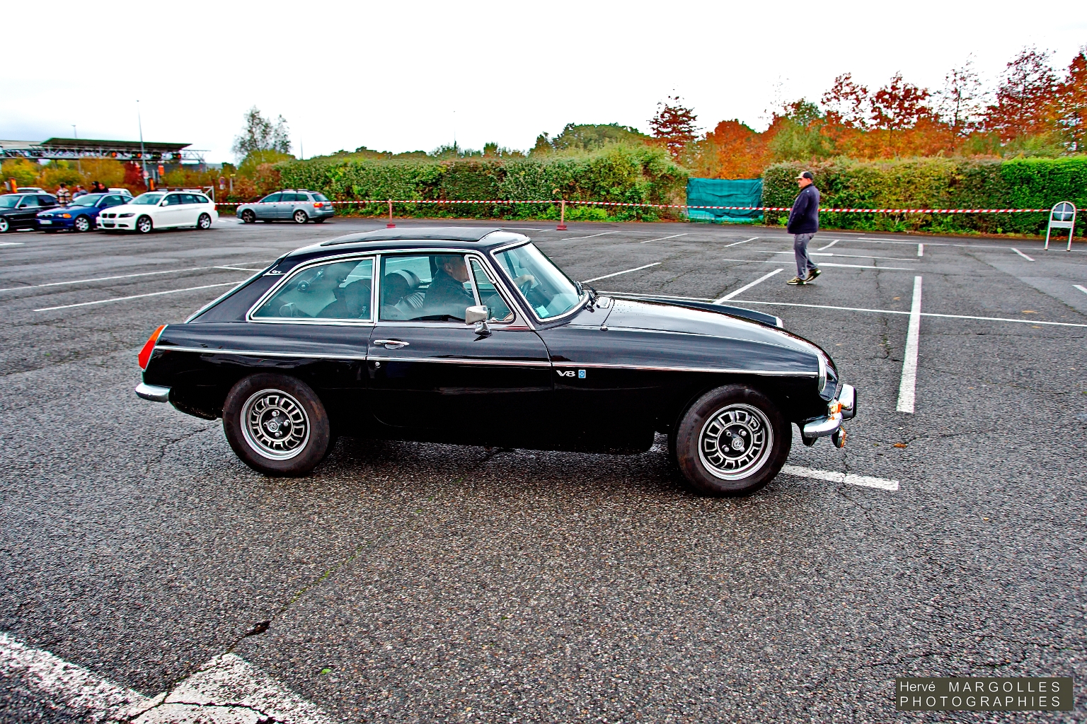 MG B GT V8-01_0.jpg